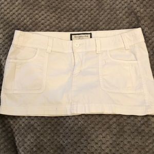 Abercrombie & Fitch Cargo Skirt
